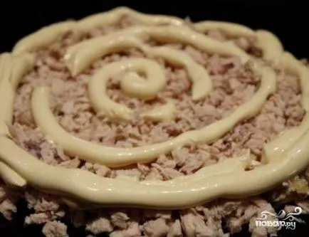 Saláta csirkével és aszalt szilvával puff - lépésről lépésre recept fotó (főzés) Saláta csirkével és aszalt szilvával puff - lépésről lépésre recept fotók