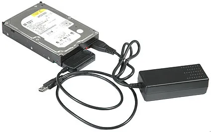 Sata-USB és a pata-USB Connect szokásos HDD egy adapteren keresztül USB 2 (SCSI) Sata-USB és a pata-USB Connect szokásos HDD egy adapteren keresztül a USB 2