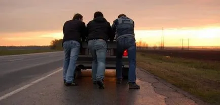 Leültem az akkumulátort a gép, hogy mit kell csinálni (make) Leültem az akkumulátort a gép, mit kell tenni