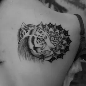 Tattoo nyakán - 448 A legjobb fotók tetoválás 2017