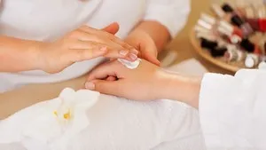 Technika spa manikűr a szalonban és otthon