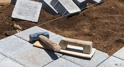 anyagmozgató technológia járólap a homokban, mint amikor a megfelelő (csempék) anyagmozgató technológia járólap a homokban, mint amikor a jobb