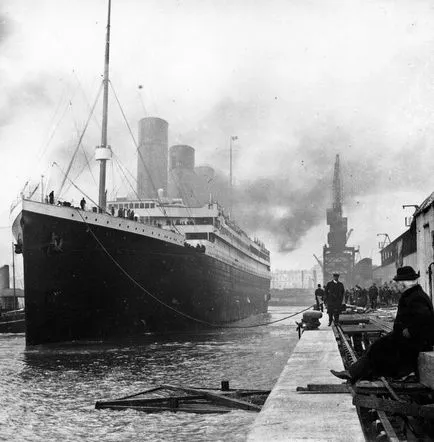 Titanic „elsüllyedt összeomlott a” Titanic „története