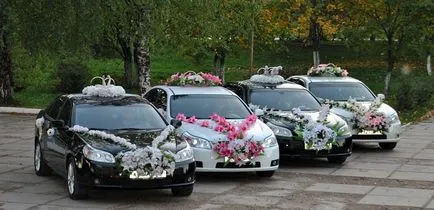 Autó dekoráció esküvői fotók és ötletek (díszítés esküvői autó kezével) Autó dekoráció esküvői fotók és ötletek
