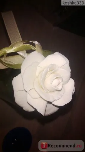Hideg porcelán - „Hallott ezt a csodát hideg porcelán, nem foglalkozás