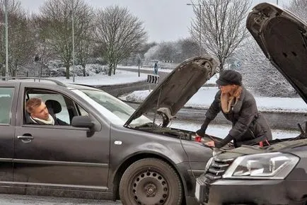 Az éjszaka folyamán az akkumulátor ül, mit kell tennie, hogy indítsa el a motort egy halott akkumulátort
