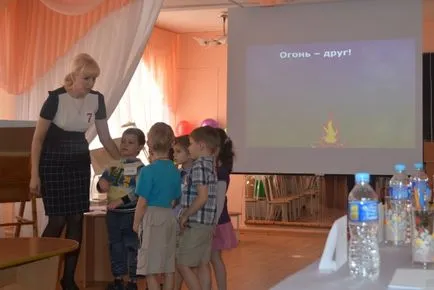 Lecke gyerekeknek óvodáskortól „tűz - egy tűzoltó (szülői) Lecke gyerekeknek óvodáskortól „tűz - mindegyik tűz