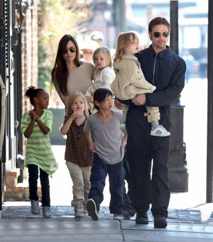 Angelina Jolie és Brad Pitt voltak házasok szerelmi történet, házasság és a válás pletykák, hírek és fotók 2017-ben (Angelina Jolie és Brad Pitt esküvő szerelmi történet egy válás) Angelina Jolie és Brad Pitt voltak házasok szerelmi történet, házasság és a válás pletykák, hírek és fotó 2017