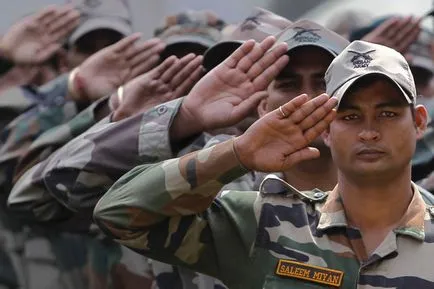 Armies különböző országok, mint a takarmány a katonák (a katonák) Armies különböző országok, mint takarmány katonák