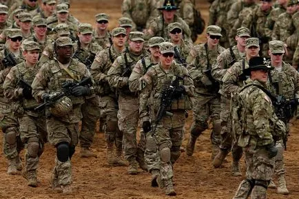 Armies különböző országok, mint a takarmány a katonák (a katonák etetik eltérő) Armies különböző országok, mint takarmány katonák
