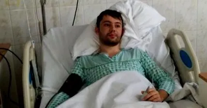 човек млад