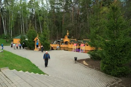 Diveevskaya források és forrásanyagok Serafima Sarovskogo közelében Tsyganovka