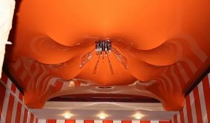 Kétszintű Feszített mennyezetek videók (amelyek mozognak telepítés) Kétszintű Feszített mennyezetek videó