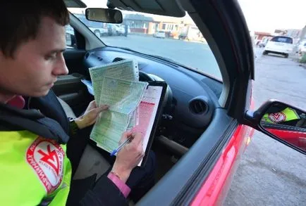 Vezetés biztosítás nélkül valaki más autó 2017-ben
