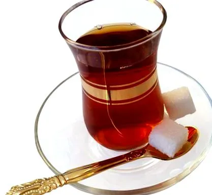 2016 március