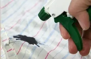 Hogyan és mit kell lemosni a tinta a tollból a ruhákat (toll) Hogyan és mit kell lemosni a tinta a tollból a ruhákat