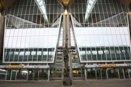 Hogyan lehet eljutni Pulkovo Airport (RUR taxi ár) Hogyan lehet eljutni Pulkovo repülőtér