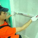 Hogyan ragasztó a csempe a falon megfelelően (például pokleit csempe a fürdőszobában) Hogyan ragasztó a csempe a falon helyesen