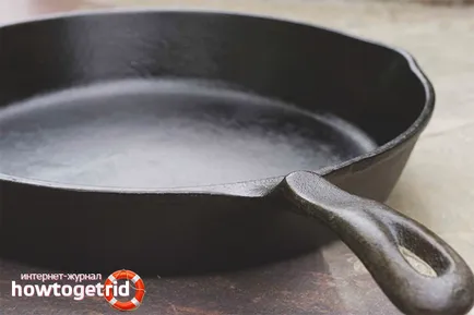 Hogyan tisztítsa meg a serpenyőt a lakk otthon