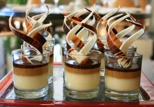 Hogyan kell inni Baileys likőr - amelyekkel keverni és milyen táplálékra video, nalivali (liquor) Hogyan kell inni Baileys likőr - amelyekkel keverni és milyen táplálékra video, nalivali