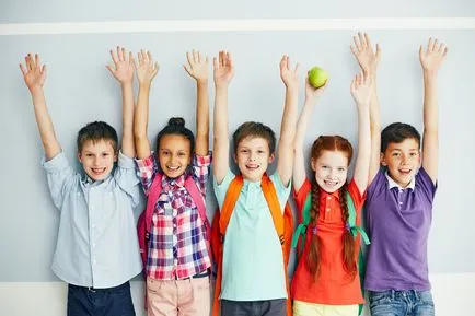Hogyan kell barátkozni az iskolában egyszerű tanácsot minden gyermek (tanuló adaptáció) Hogyan kell barátkozni az iskolában egyszerű tanácsot minden gyermek számára