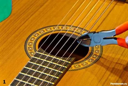 Hogyan módosítható a húrok gitáron cseréjére vonatkozó utasításokat, és telepíti az új húrok (módosítás) Hogyan módosítható a húrok a gitár cseréjére vonatkozó utasításokat, és telepíti az új húrok
