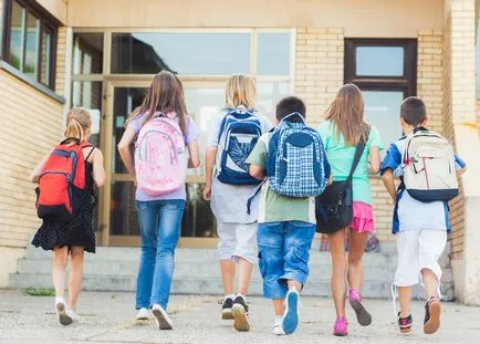 Hogyan kell barátkozni az iskolában egyszerű tanácsot minden gyermek számára (iskola) Hogyan kell barátkozni az iskolában egyszerű tanácsot minden gyermek számára