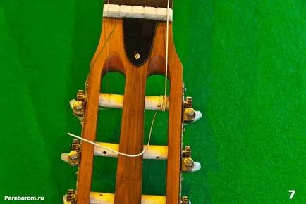 Hogyan módosítható a húrok a gitár cseréje és telepítése az új húrok (telepítési) utasítások Hogyan módosítható a húrok a gitár cseréjére vonatkozó utasításokat, és telepíti az új húrok