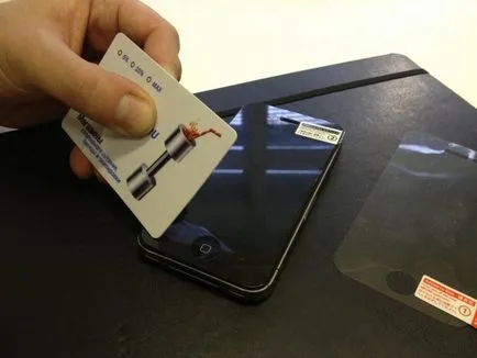 Hogyan helyezze el a védőfóliát a videotelefon (dial karton spatula) Hogyan helyezze el a védőfóliát a videotelefon