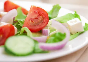 Főzni sopszka saláta recept fényképpel (szakács sopszka saláta) Főzni sopszka saláta recept egy fotó