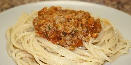 Főzni spagetti szósz - finom receptek lépésről lépésre képekkel (finom) Főzni spagetti szósz - finom receptek lépésről lépésre fotókkal
