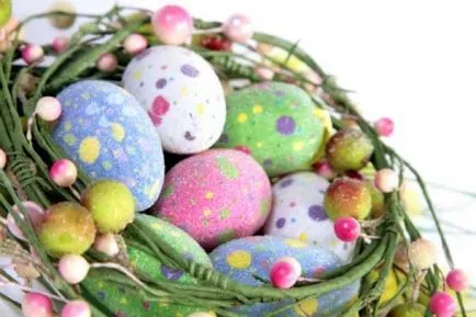 Ahogy ünnepli Easter, a hagyomány szerint (ünnepelni) Mivel ünnepli Húsvét, a hagyomány szerint