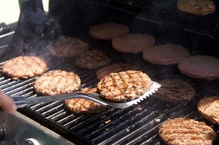 Hogyan kell főzni a tökéletes hamburger 10 éles csúcsai (Burger) Hogyan kell főzni a tökéletes hamburger 10 jó ötletet