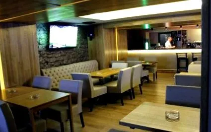lounge lounge