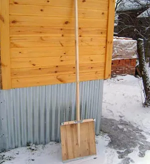 Hogyan készítsünk hó lapát meg a kezét