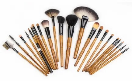 Hogyan készítsünk egy ecsetet make-up, hogy hű asszisztens