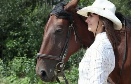 Hogyan készítsünk egy cowboy kalapot