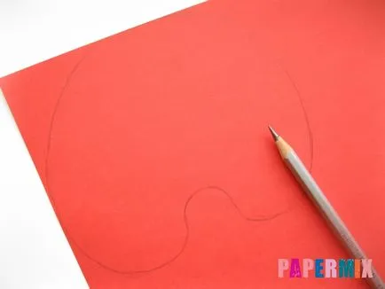 Hogyan készítsünk egy pók ember maszk papír szakaszokban