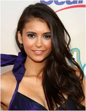 Hogyan készítsünk haj, mint Nina Dobrev, trendi frizurák 2013 - képek (frizura) Hogyan készítsünk haj, mint Nina Dobrev, trendi frizurák 2013 - fotók