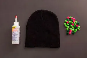 Hogyan díszíteni a kötött sapka