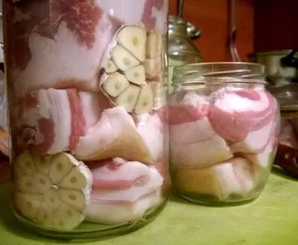 Hogyan pácolást szalonnát a sós otthon finom és gyors (zsír) Hogyan pácolást otthon szalonna sós finom és gyors
