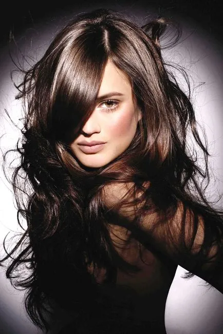 Keratin hajkiegyenesítő előnye és hátránya - a kiválasztási frizurák Online