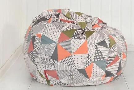 Fotel-bag a belső szobában, válasszon egy szép keret nélküli Bútor felnőtteknek és gyerekeknek, (válasszon) Fotel-bag a belső szobában, válasszon egy szép keret nélküli Bútor felnőttek és gyermekek számára,