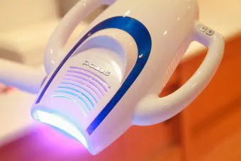Lézeres fogfehérítés előnyei és hátrányai