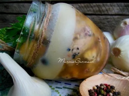 Csirke saját levében a sütőben - a recept egy fotó