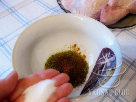 Csirke rizzsel és zöldségekkel sült hüvely - egy recept egy fotó