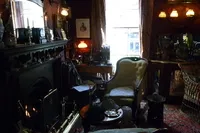 Sherlock Holmes Múzeum - a történet, hogy látható a múzeumban, jelenléti szabályok - hogyan juthatunk el oda (Holmes) Sherlock Holmes Múzeum - a történet, hogy látható a múzeumban, jelenléti szabályokat -, hogyan kell elérni