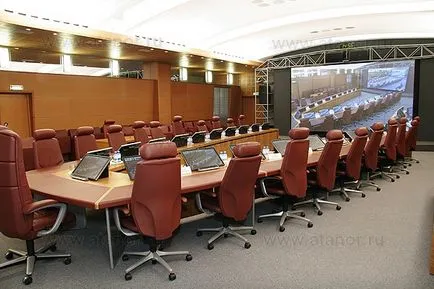 csarnokok gépek