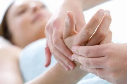 Miért zsibbadt ujjai okoz és kezelés