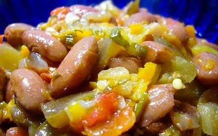 Saláta téli paradicsom, paprika, sárgarépa, hagyma (saláta) Saláta téli paradicsom, paprika, sárgarépa, hagyma